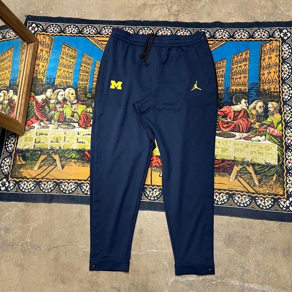 Jordan Michigan Wolverines Trackpants Size XXXL 3XL Snap button Ncaa basketball